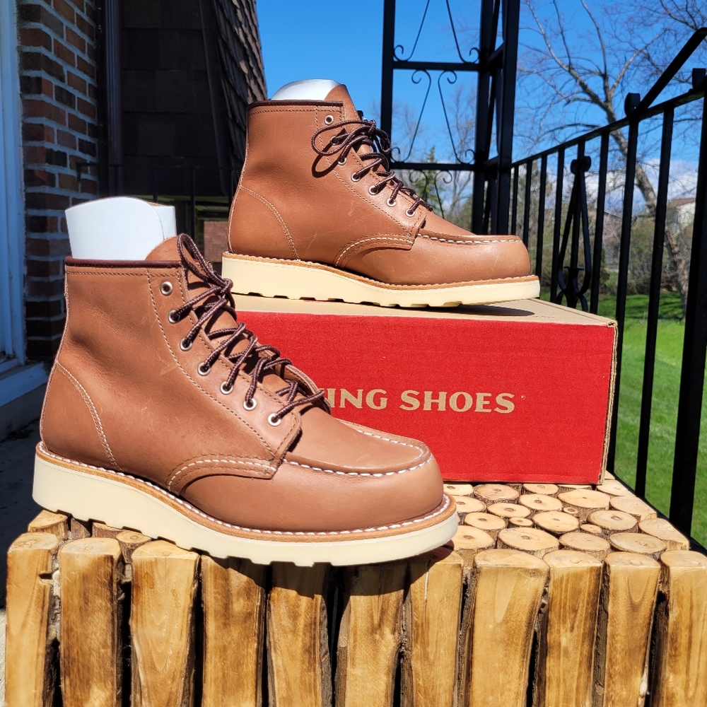 Red Wing Heritage Mock Toe Boots